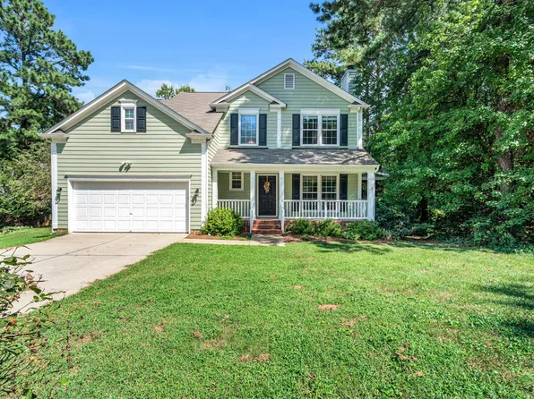 104 Armfield Ct, Cary, NC 27519