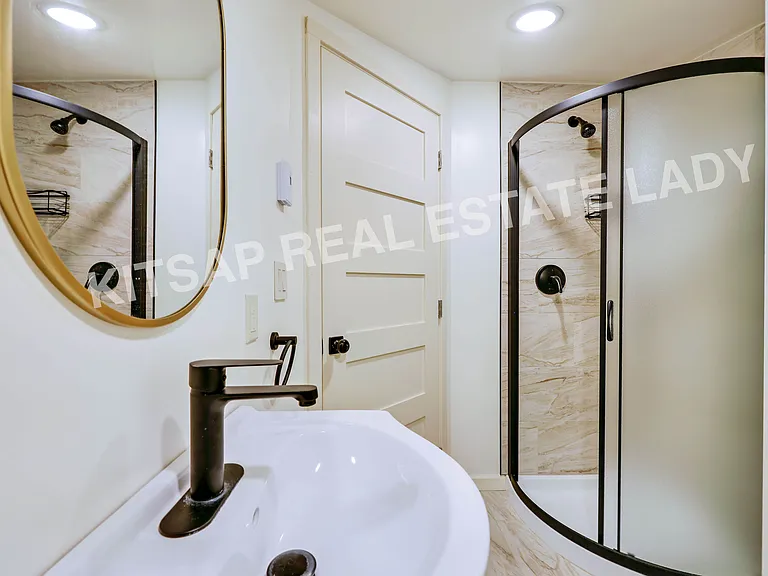 15449 Washington Ave NE #101 — Photo 18