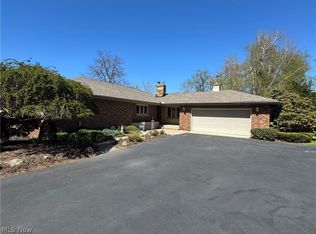 1648 Highland Ln, Ashtabula, OH 44004