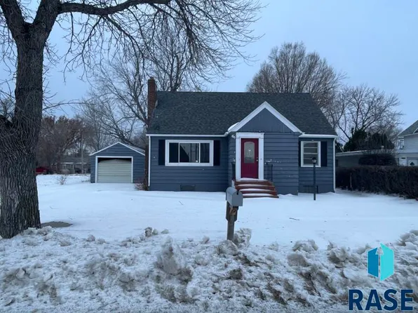 1115 N Main St, Mobridge, SD 57601