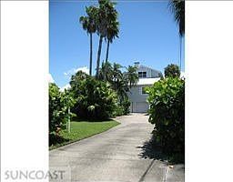 1st image of 929 Bay Esplanade