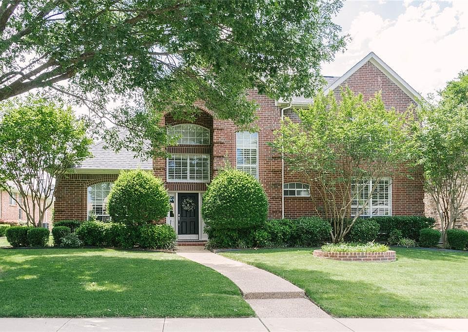 1st image of 2686 Poinsettia Dr