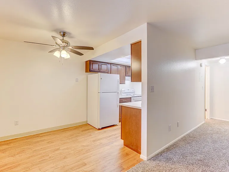Heritage Apartments — Photo 18