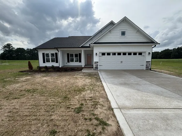 193 Budd Godwin Ln, Dunn, NC 28334