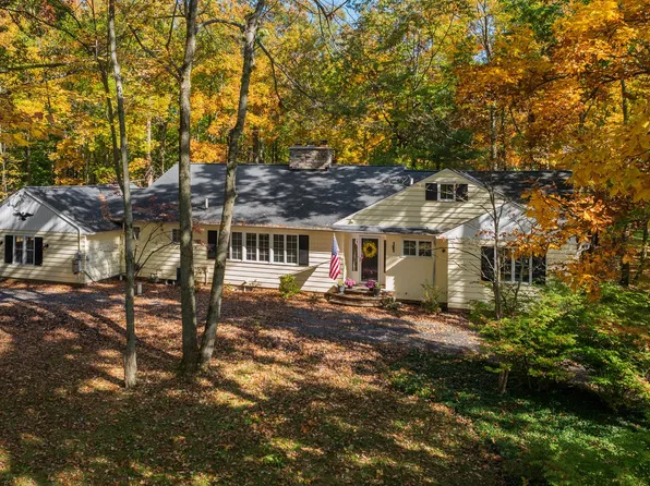 12949 W Geauga Trl, Chesterland, OH 44026