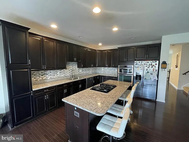 23247 Hanworth St — Photo 7