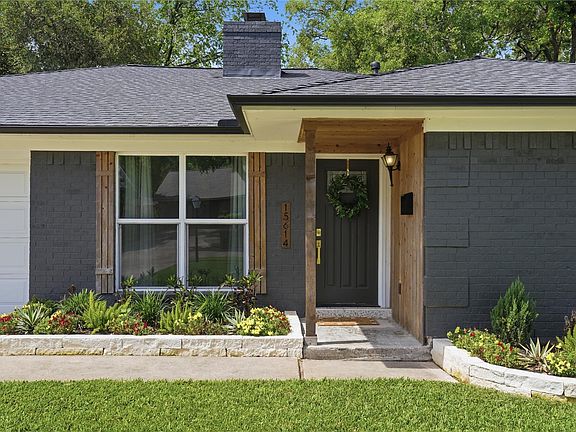 2nd image of 15614 Rill Ln