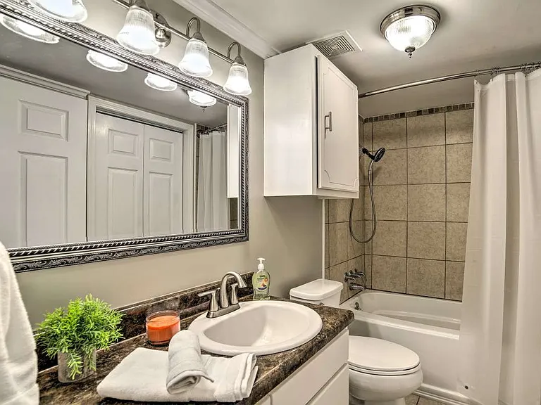 510 E Gillespie St #B9 — Photo 17
