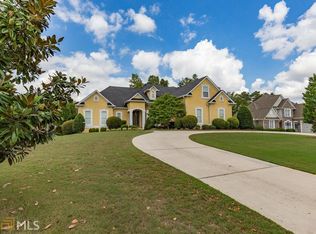 1061 Eagles Brooke Dr, Locust Grove, GA 30248