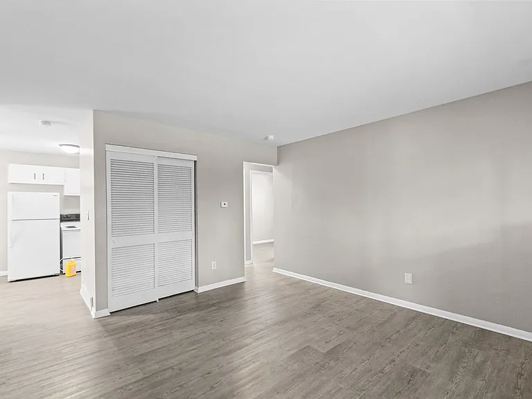1549 Oakland Park Ave — Photo 12
