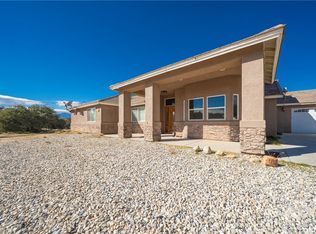 5378 Bellflower St, Oak Hills, CA 92344