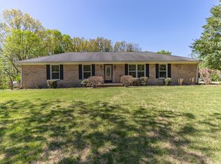 25 Wolfe Ln, Erin, TN 37061
