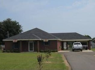 1538 Ingram Rd, Elmore, AL 36025