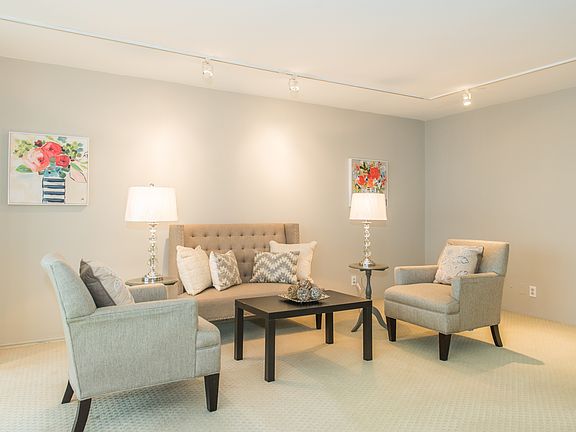 2nd image of 1 Claridge Dr 107 #107