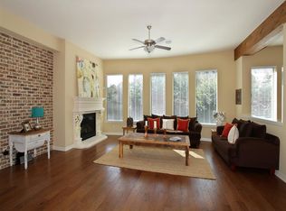 121 W Tupelo Green Cir, The Woodlands, TX 77389