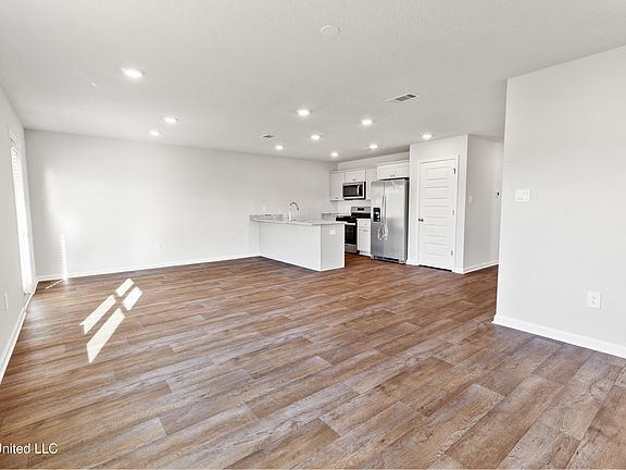 5th image of 17476 Inman Knoll Dr