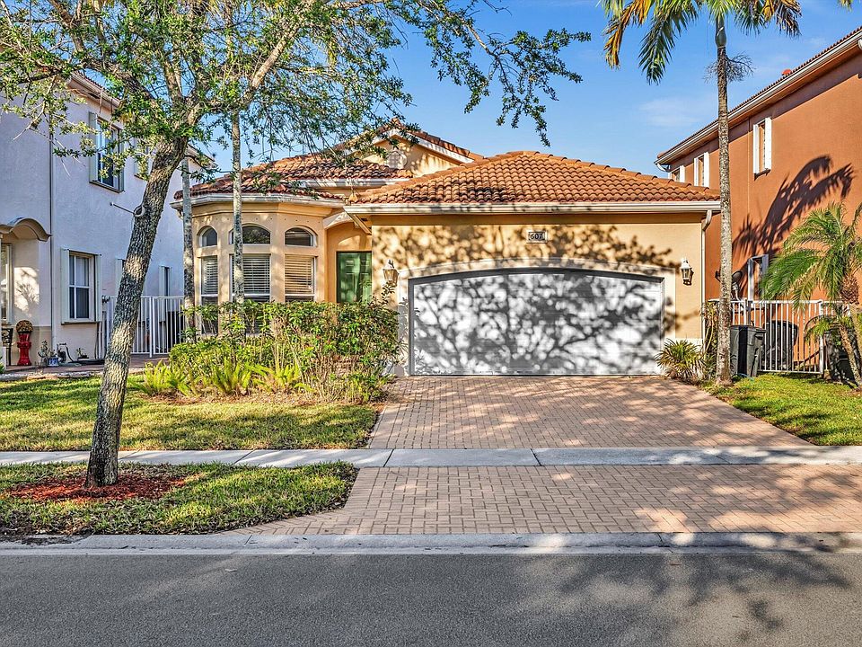 1st image of 607 Gazetta Way
