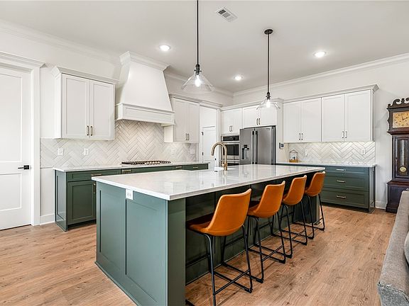 5th image of 2806 S 20th St