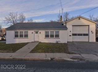 7 Stuart St, Newton, NJ 07860