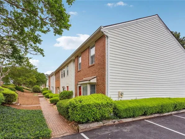 102 Holcomb Ferry Rd, Roswell, GA 30076