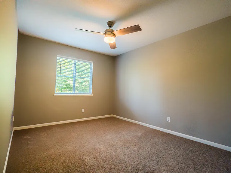 2521 Jubilee Dr — Photo 17