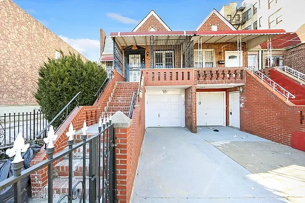 Rented by CRG Realty Inc | media 2