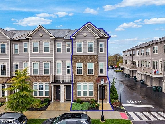 2nd image of 105 Robeson St