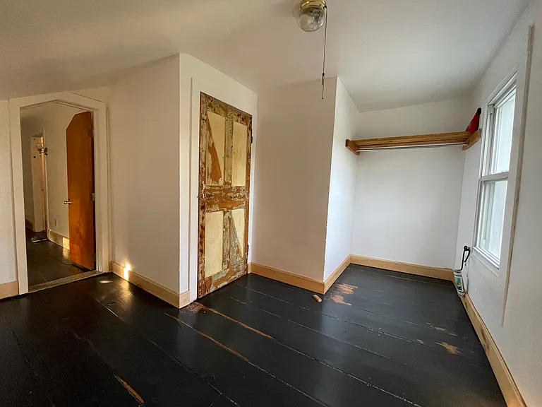 Horton Ln — Photo 10
