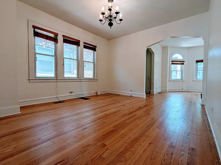 834 N Kolin Ave — Photo 7
