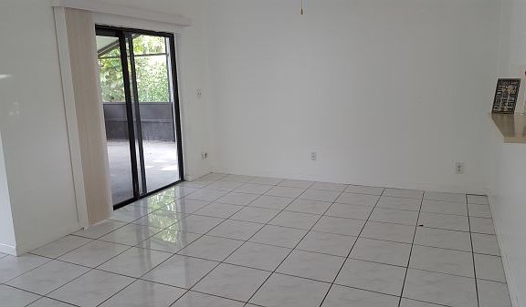 5th image of 8848 NW 76th Ct