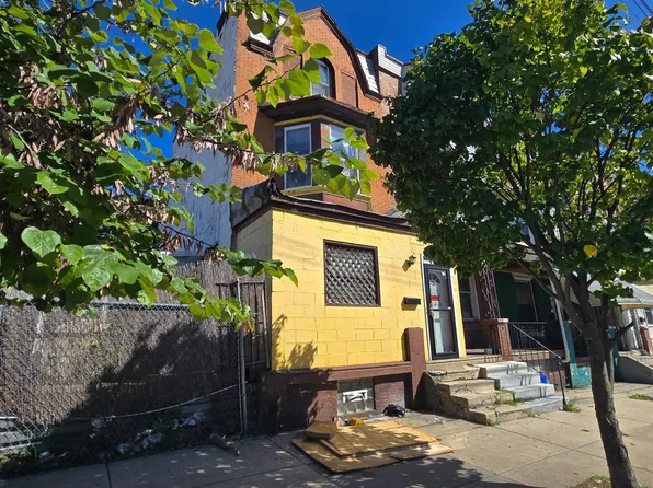 2761 N 29th St, Philadelphia, PA 19132