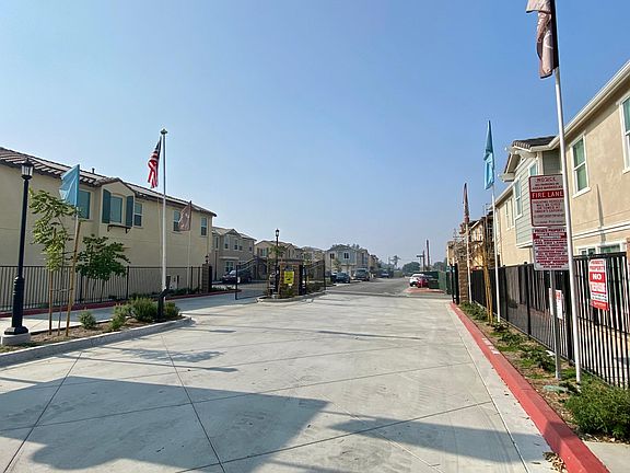 3rd image of 5997 Valencia Pl