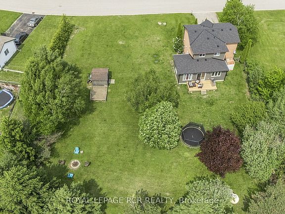 3rd image of 18 Peter St