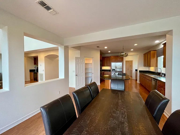 2133 Twain Ave — Photo 9