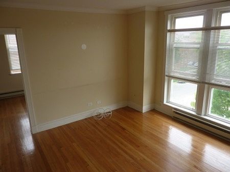 2nd image of 1851 Euclid Ave APT 17