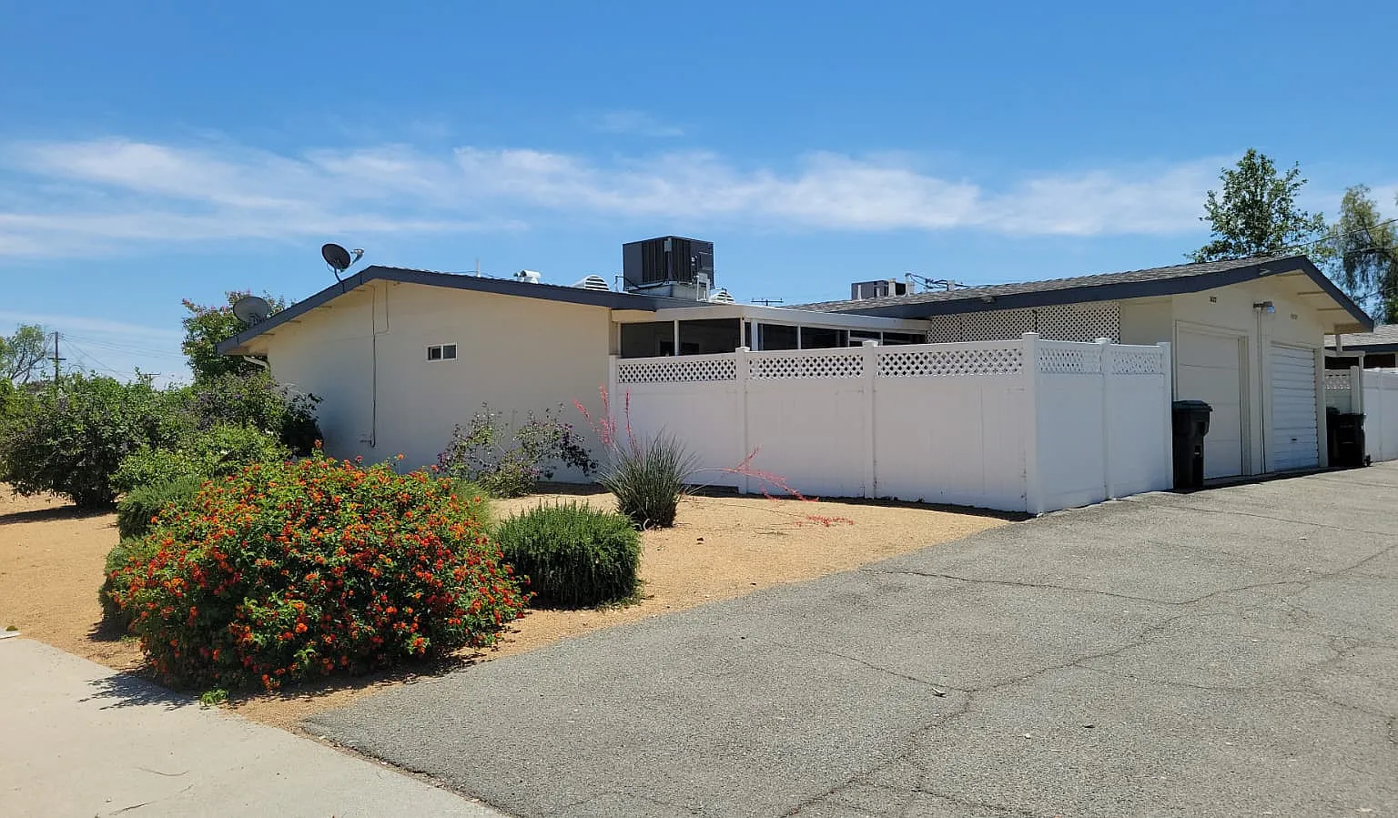 1 bed, 876 sqft, $1,995 — Photo 3
