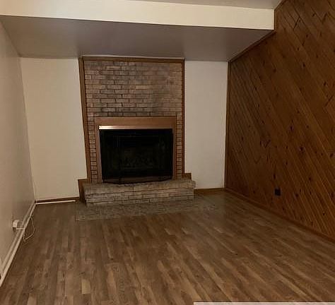 3rd image of 18931 Baker Ave