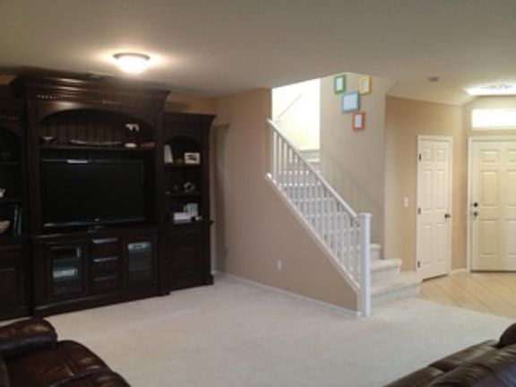 5th image of 6078 Doroca St