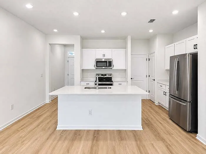 8672 Elmo Rd — Photo 8