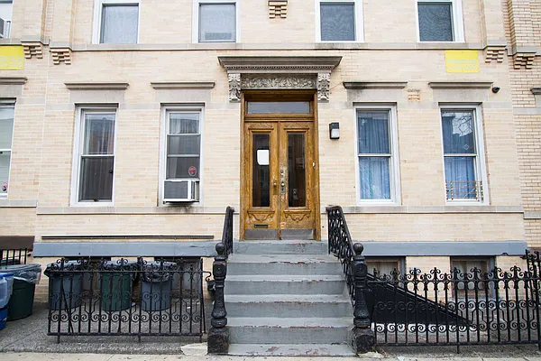 Rented by TheRealEstateCompany.com LLC | media 12