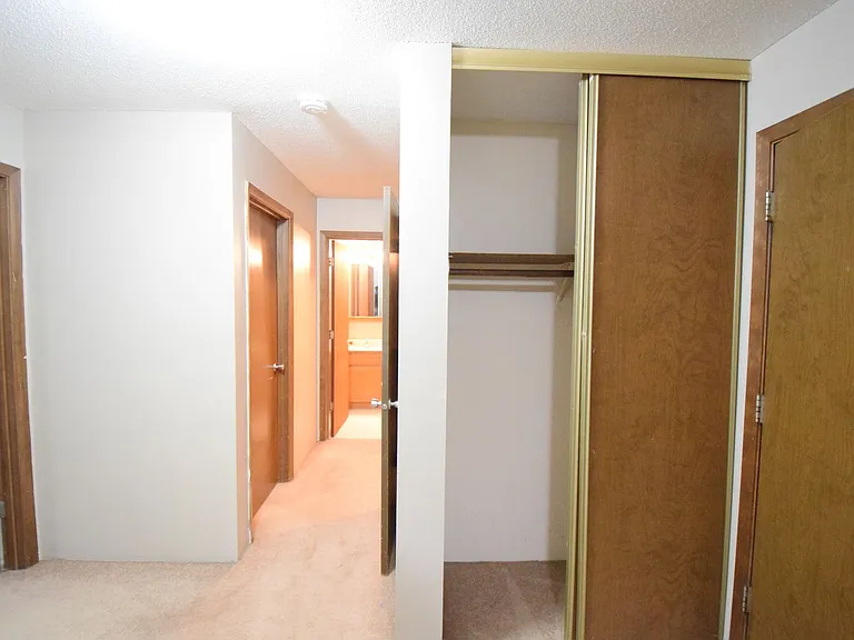 Southwood Flats — Photo 44