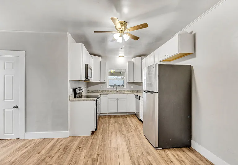 3162 S Adams Ave #NORTH — Photo 17