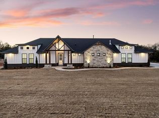 881 Meadow Park Dr, Guthrie, OK 73044