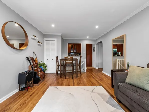 218-02 73rd Avenue image 5 of 18