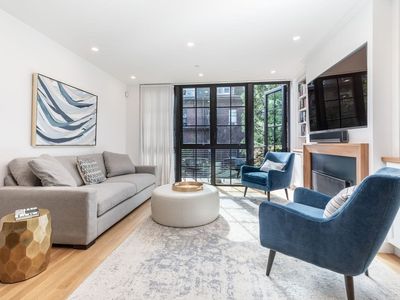 27 Lawrence St, Boston, MA, 02116