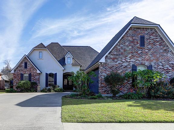 2nd image of 104 Dogleg Dr