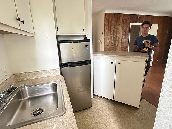 4th image of 2709 Channing Way #9