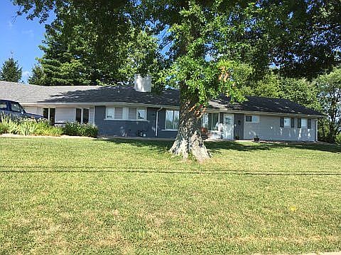 4th image of 3020 Brookwood Dr