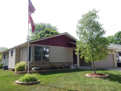 609 S Summit Dr, Port Washington, WI, 53074