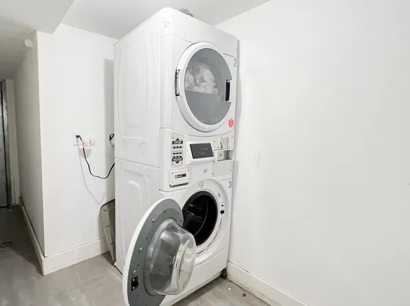 276 East 23rd Street image 10 of 11